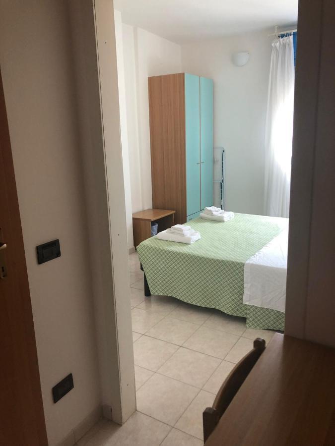 Hotel Atlantic Сенигалия Екстериор снимка